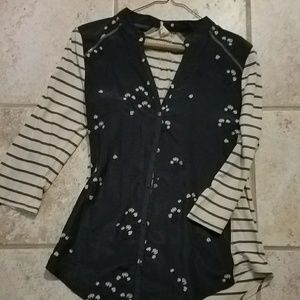 Brand: tiny size: small. Navy floral and striped